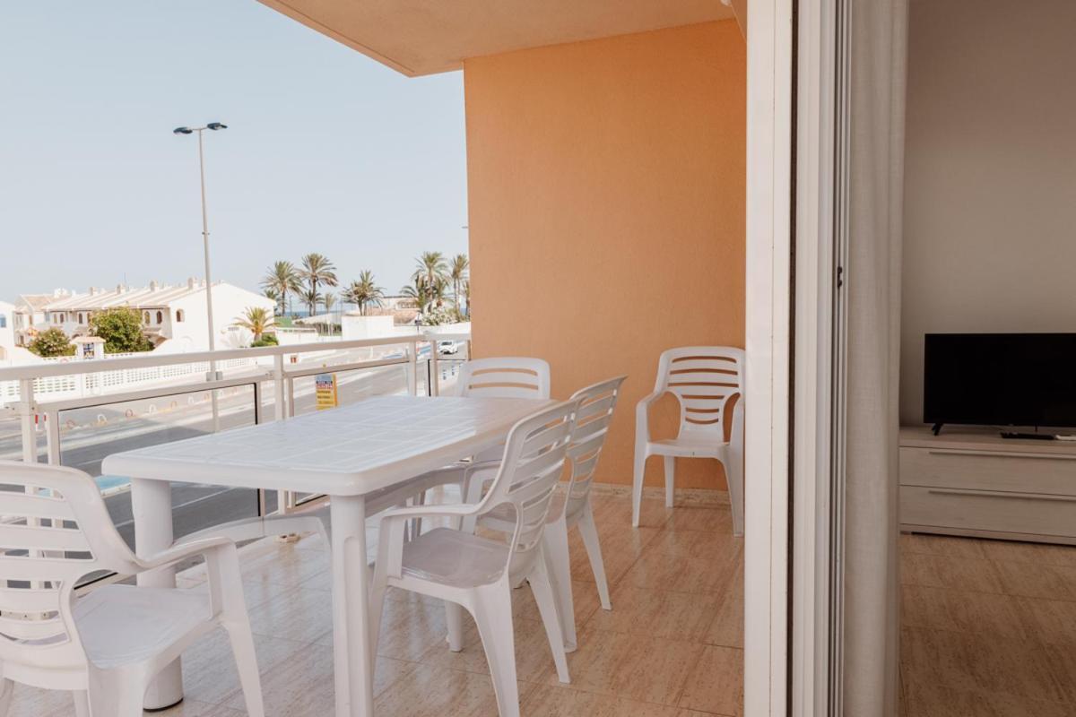 Apartamentos Vistamar 라망가델마르메노 외부 사진